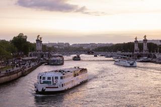 Croisière mojito jeudi Paris - BBQ, open bar Tour Eiffel