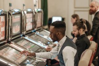 Galerie afterwork VIP Room Paris - Défilé Diamants de Lorient
