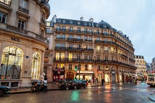 Soirée célibataire Paris : formats, adresses et conseils